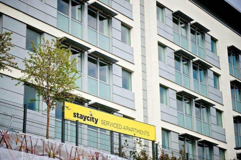 Staycity Aparthotels London Heathrow Hillingdon Exterior foto